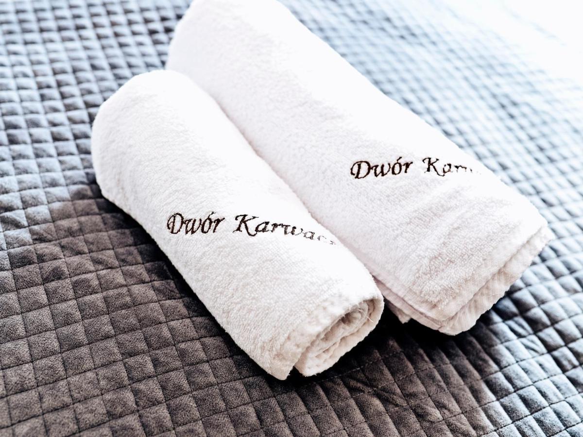 Dwor Karwacz Bed & Breakfast Пшасниш Екстериор снимка